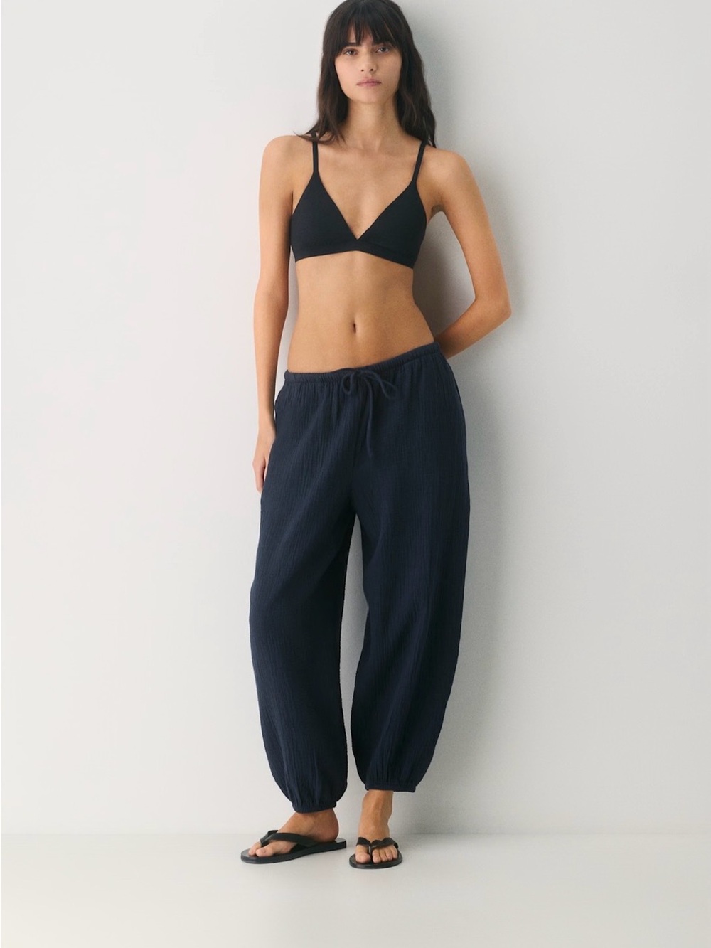 NWT Aritzia Airplush Cotton Balloon Pant